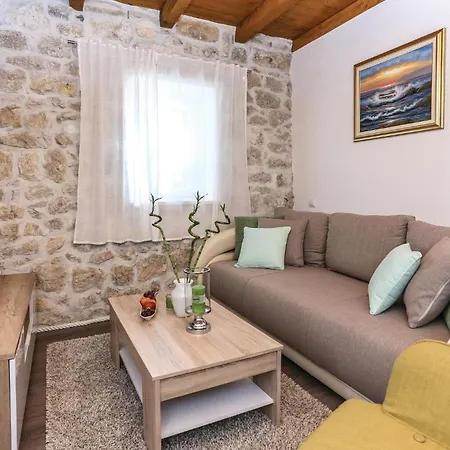 Gorgeous In With Outdoor Swimming Pool Holiday home