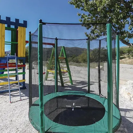 Three-bedroom In Gata